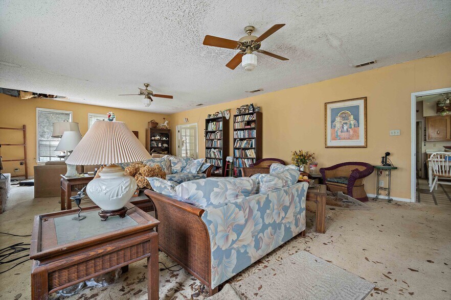 More Photos Of 11100 US-45, Chunchula Freestanding For Sale