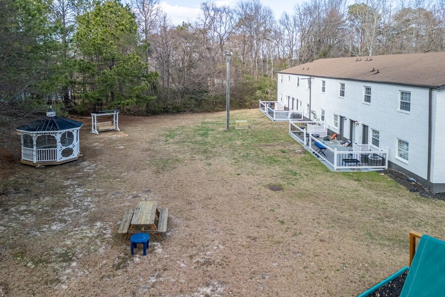 More Photos Of 1204-1216 Lakeview Dr NW, Conyers Multifamily For Sale
