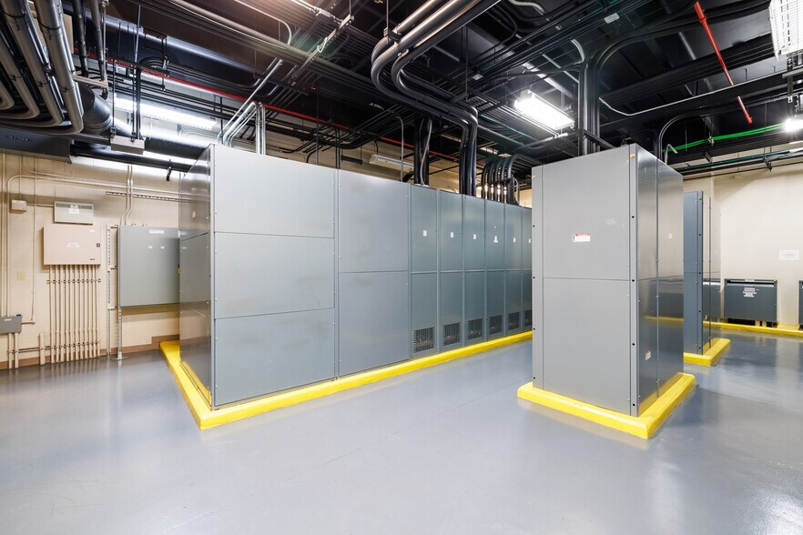More Photos Of 2005 E Technology Cir, Tempe Industrial For Lease