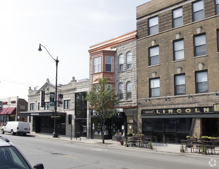 More Photos Of 2428 N Lincoln Ave, Chicago Storefront Retail Residential For Lease