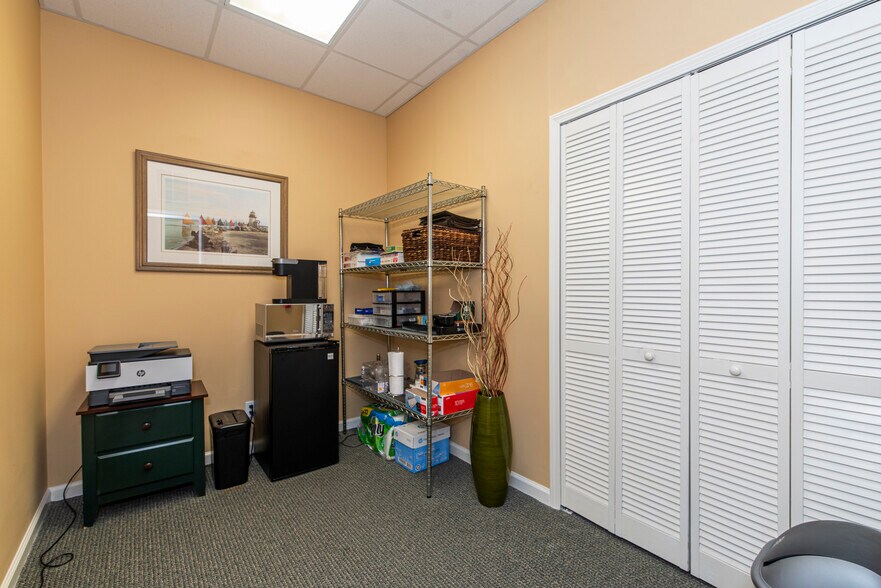 More Photos Of 701 Market St, Saint Augustine Loft Creative Space For Sale