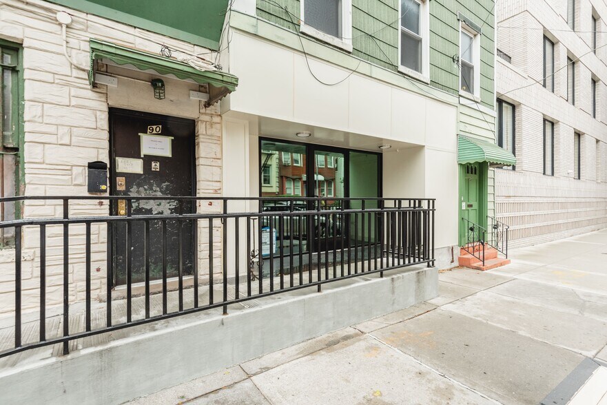 More Photos Of 47 Franklin St, Brooklyn Apartments For Sale