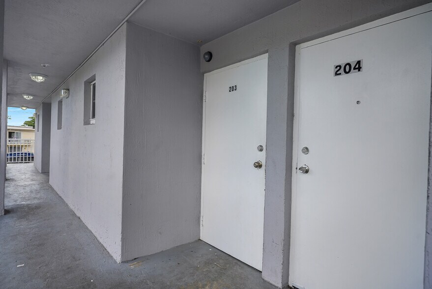 More Photos Of 1421 SW 3rd St, Miami Apartments For Sale