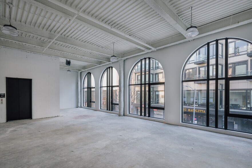 More Photos Of 57 N 9th St, Brooklyn Storefront For Sale