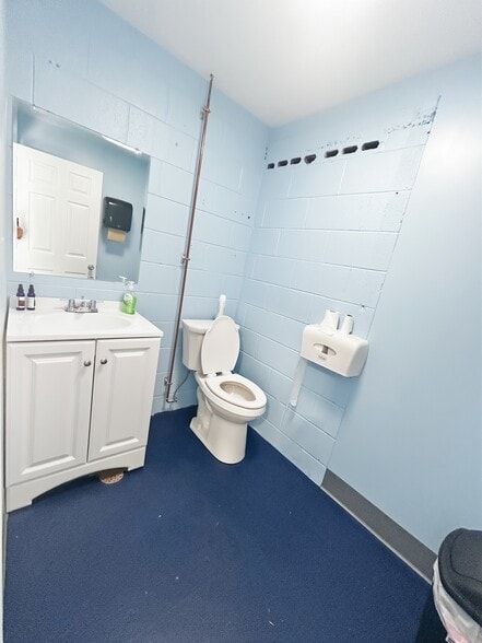 More Photos Of 53 Providence St, West Warwick Restaurant For Sale