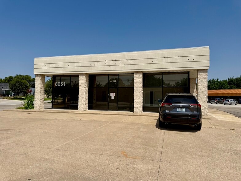 More Photos Of 8051 Boulevard 26, North Richland Hills Mixed Retail For Sale