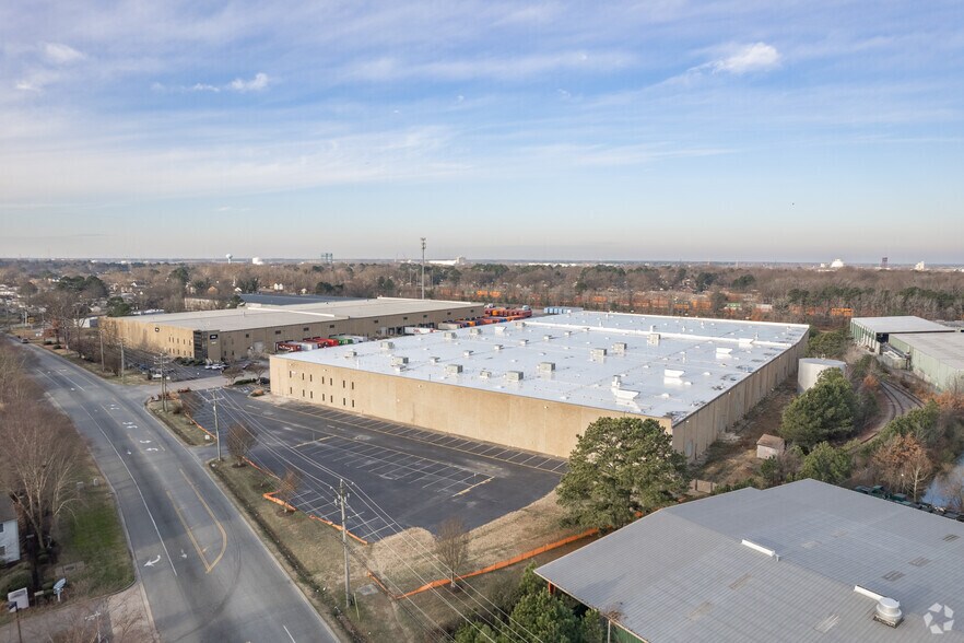 More Photos Of 1910 Campostella Rd, Chesapeake Unknown For Lease