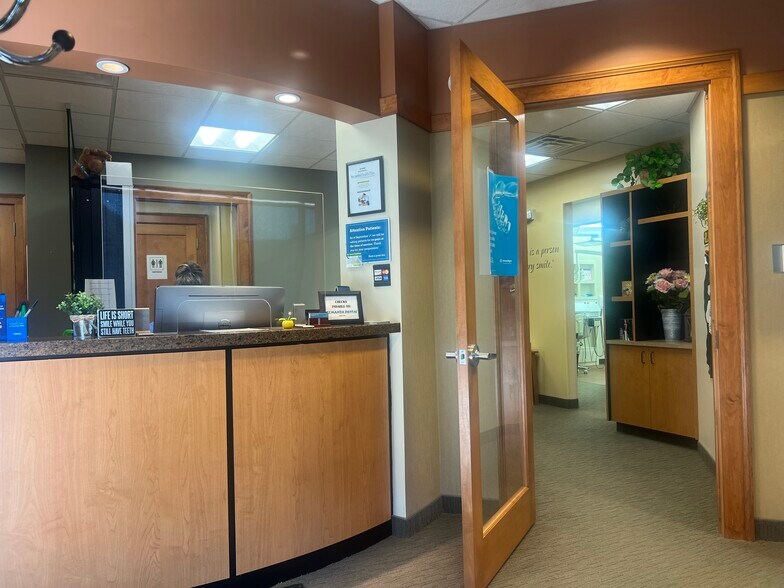 More Photos Of 103 S 3rd Ave, Edgar Medical For Sale