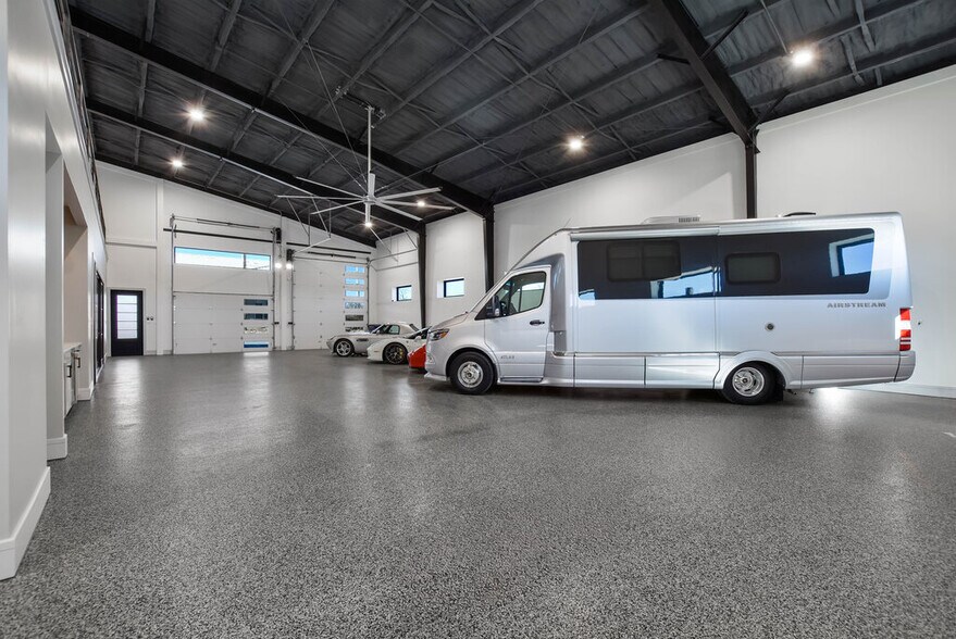 More Photos Of 1301 O Reilly Ct, Lakeway Specialty For Sale