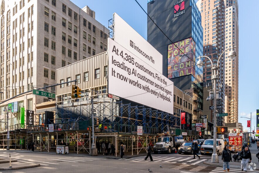 Primary Photo Of 1627 Broadway, New York General Retail For Lease