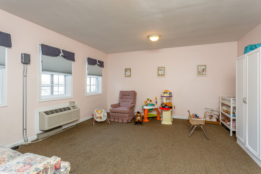 More Photos Of 2408 Hickory St, Staunton Religious Facility For Sale