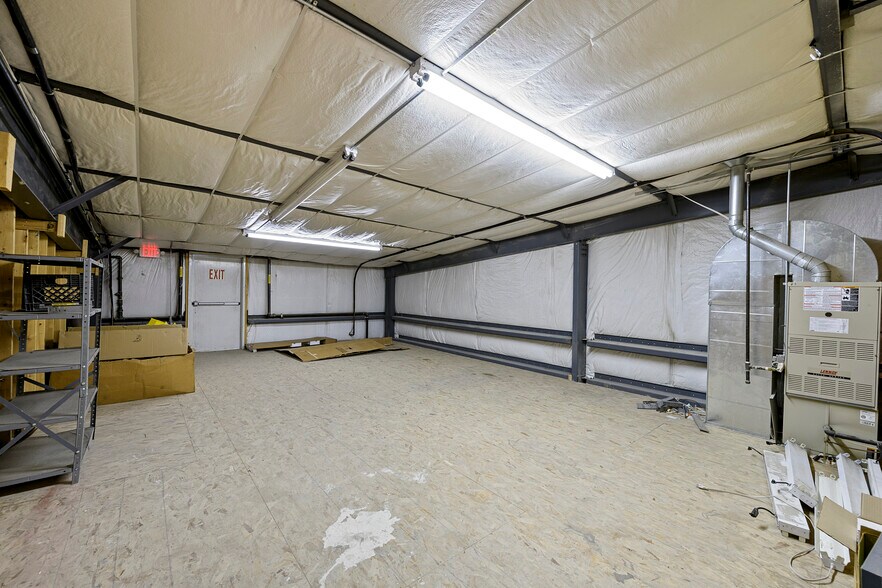 More Photos Of 44-46 Wilkins Peak Dr, Rock Springs Warehouse For Sale