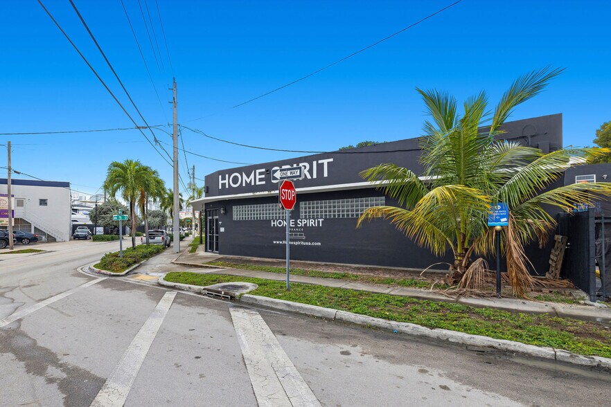 More Photos Of 442-490 NW South River Dr, Miami Warehouse For Sale