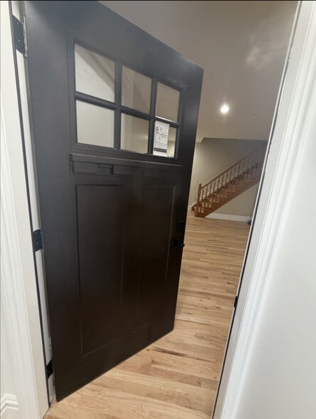 More Photos Of 11882 Metropolitan Ave, Kew Gardens Apartments For Lease