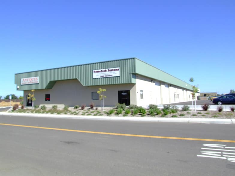 More Photos Of 5151 Pentecost Dr, Modesto Warehouse For Lease