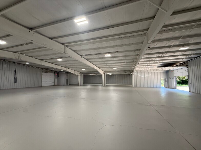 More Photos Of 15120 S 77th Ave, Bixby Manufacturing For Lease