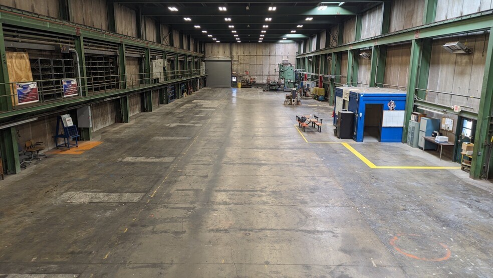 More Photos Of 1500 E 219th St, Euclid Manufacturing For Sale