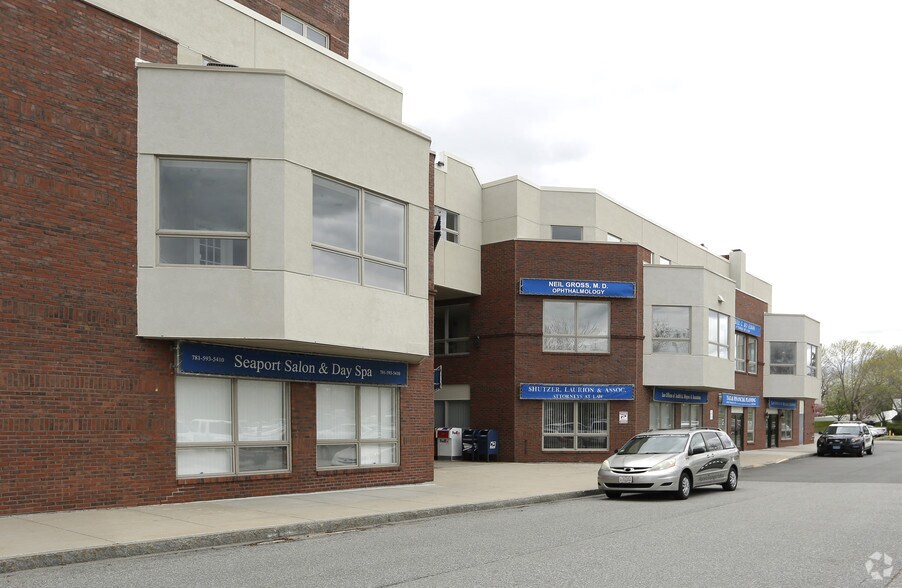 Primary Photo Of 152 Lynnway, Lynn Office For Sale