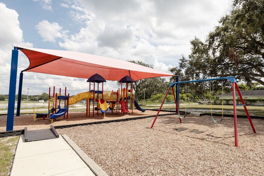 More Photos Of 217 N Kirkman Rd, Orlando Office For Sale