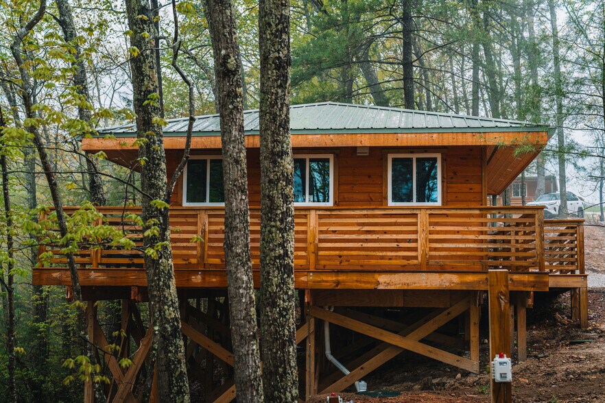 More Photos Of 250 Wood Thrush Lane, Rogers Specialty For Sale