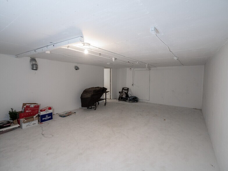 More Photos Of 400 S Air Depot Blvd, Oklahoma City Freestanding For Sale