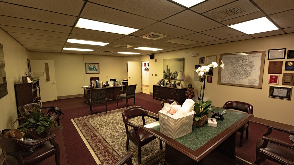 More Photos Of 8190 Pensacola Blvd, Pensacola Specialty For Sale