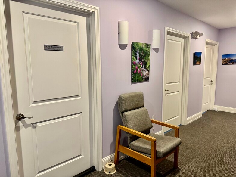 More Photos Of 3047 E Main Rd, Portsmouth Medical For Lease