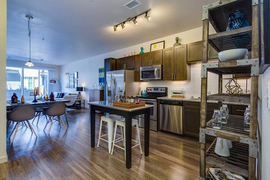 More Photos Of 415 S Cherokee St, Denver Apartments For Lease