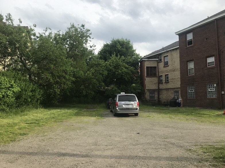 More Photos Of 815 McClure St, Munhall Apartments For Sale