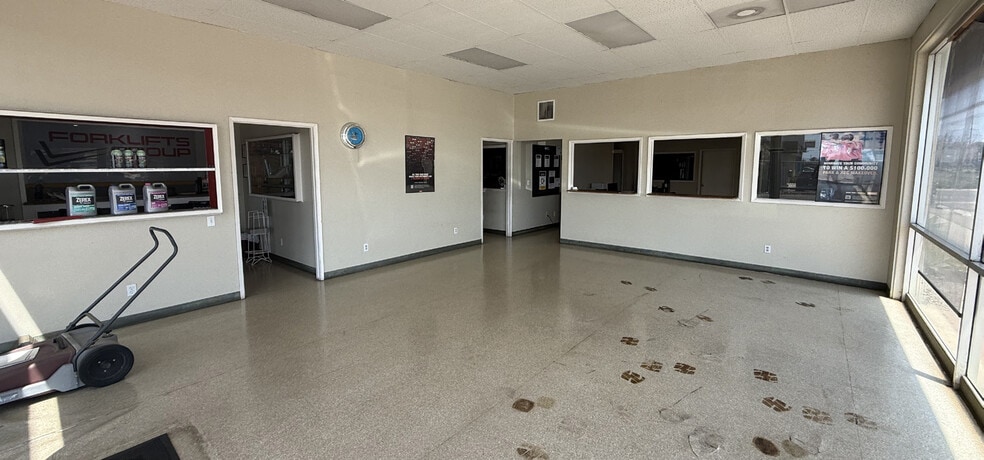 More Photos Of 1205 S Blosser Rd, Santa Maria Warehouse For Sale