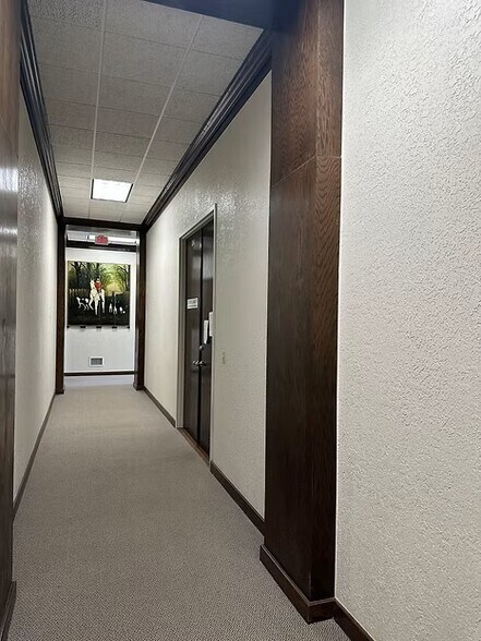 More Photos Of 600 N Walker Ave, Oklahoma City Office For Lease