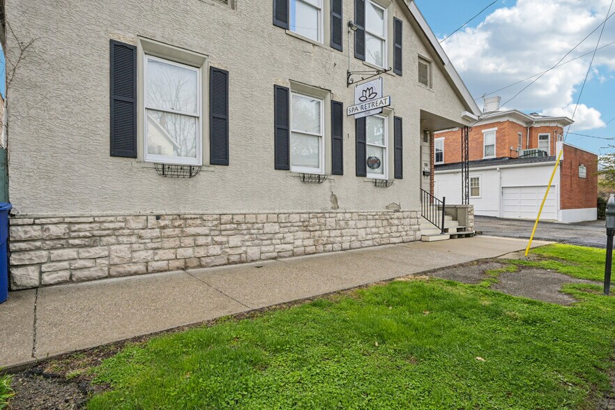 More Photos Of 56 N Franklin St, Delaware Freestanding For Sale