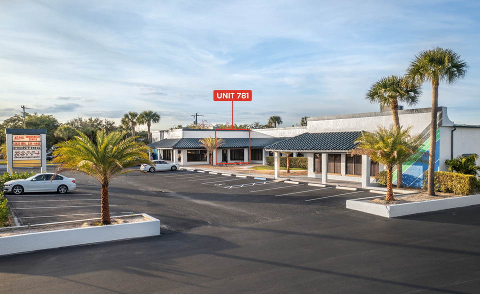 Primary Photo Of 779 NE Dixie Hwy, Jensen Beach Light Manufacturing For Lease