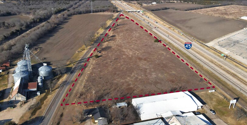 More Photos Of 1729 Interstate 45, Ferris Land For Sale