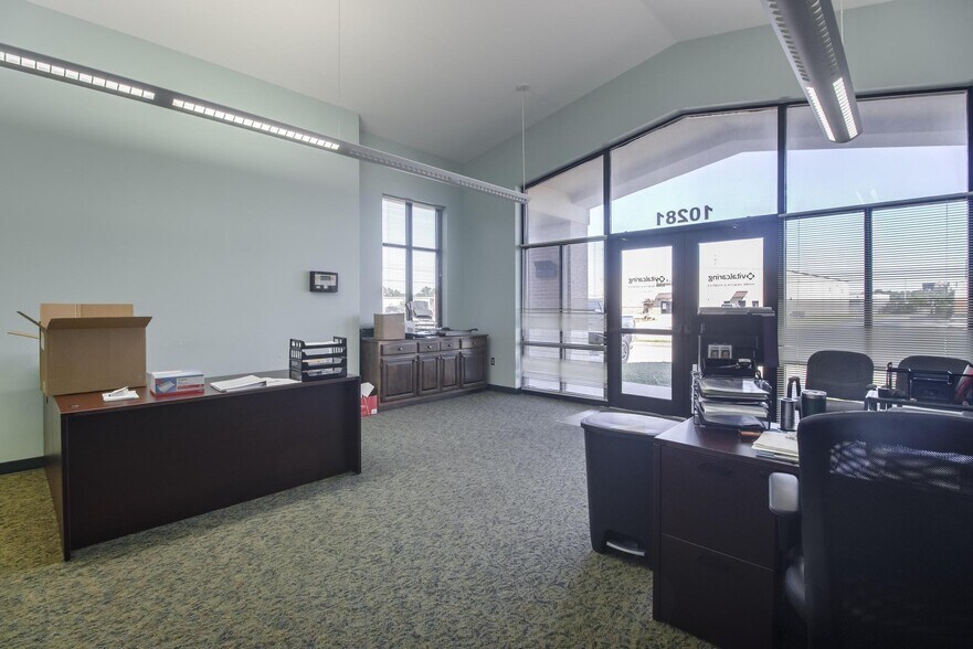 More Photos Of 10281 Corporate Dr, Gulfport Office For Sale