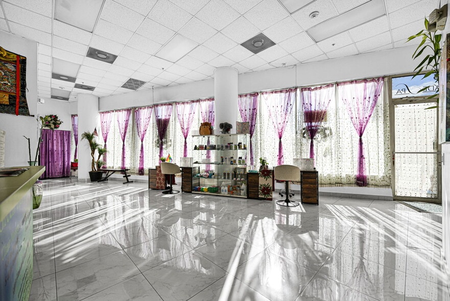 More Photos Of 2301 Wilton Dr, Wilton Manors Apartments For Sale