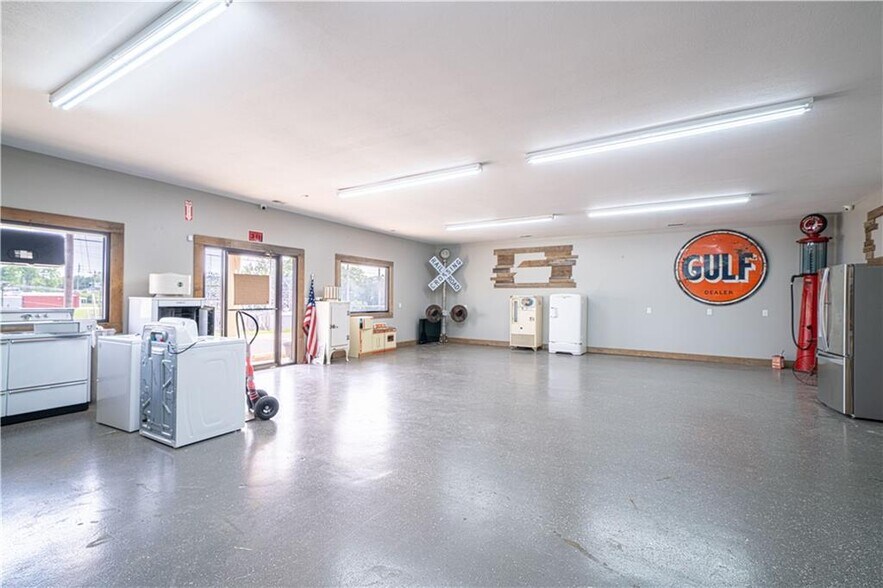 More Photos Of 3619 Messanie St, Saint Joseph Storefront Retail Office For Sale