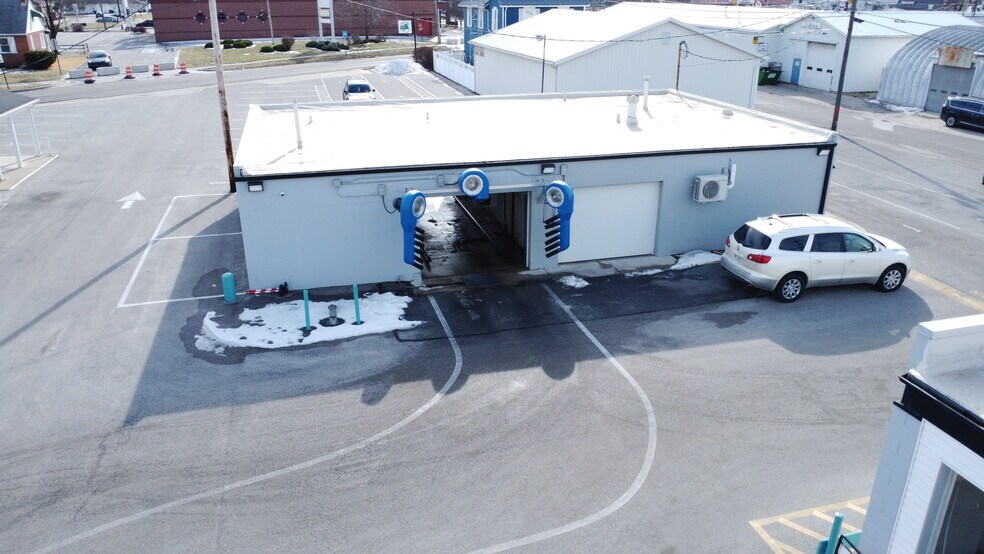More Photos Of 380 Wentz St, Tiffin Carwash For Sale