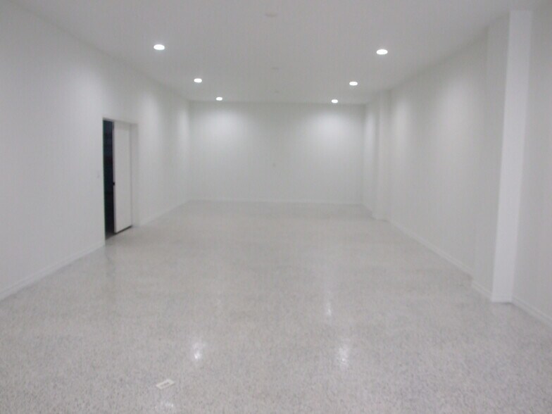 More Photos Of 4151 S Lynn Dr, Fort Mohave Warehouse For Lease