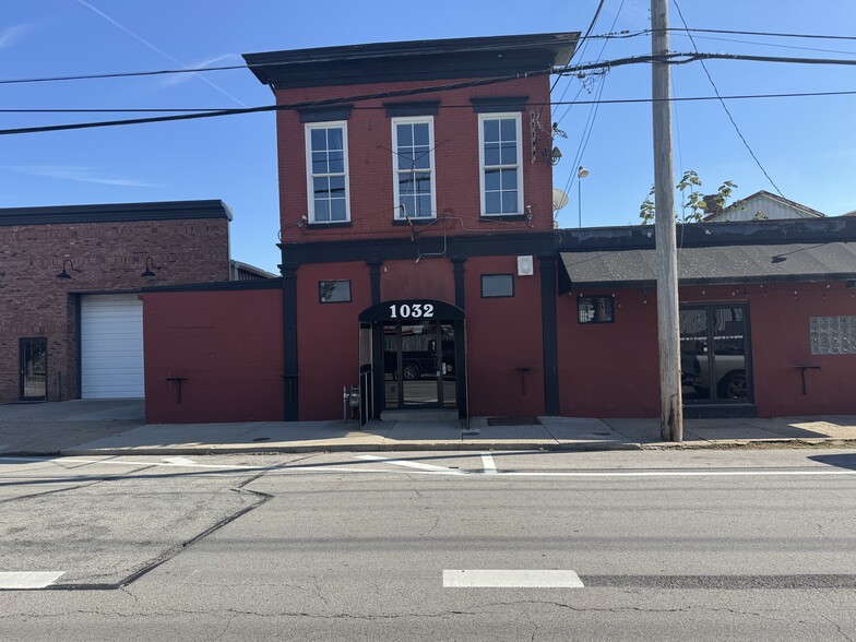 Primary Photo Of 1032 Story Ave, Louisville Bar For Lease