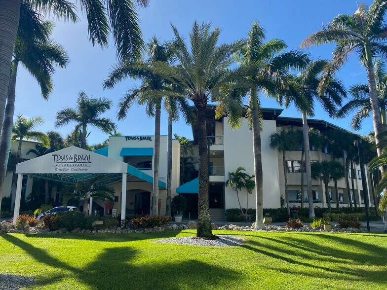 More Photos Of 300 Alton Rd, Miami Beach Office For Lease