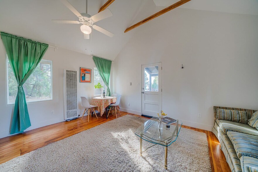 More Photos Of 25807 State Highway 189, Twin Peaks Hotel For Sale