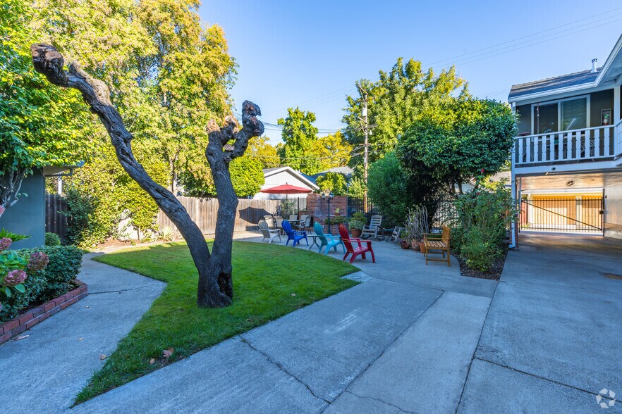 More Photos Of 2811 F St, Sacramento Apartments For Sale