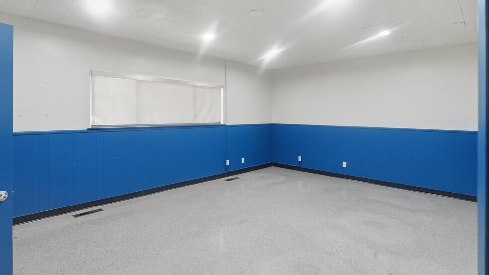 More Photos Of 324 S Gateway Dr, Madera Medical For Sale