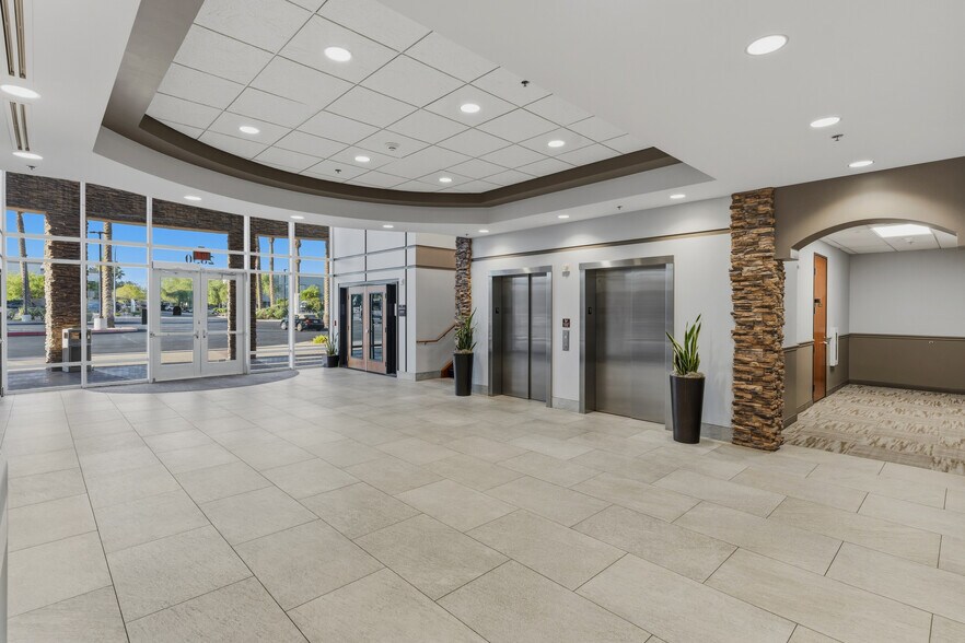 More Photos Of 861 Coronado Center Dr, Henderson Medical For Lease
