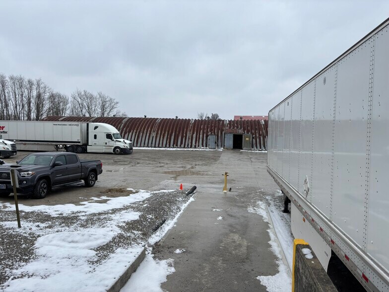 More Photos Of 140 Industry Rd, Georgetown Manufacturing For Lease