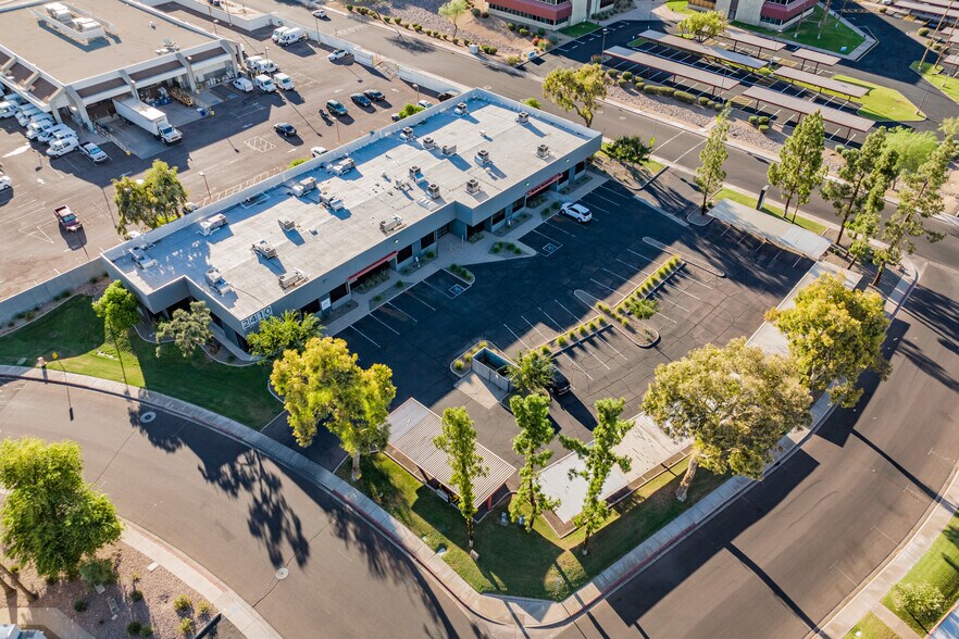 More Photos Of 2410 W Royal Palm Rd, Phoenix Light Manufacturing For Sale