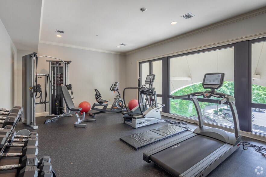 More Photos Of 820 N Thompson Ln, Murfreesboro Apartments For Sale