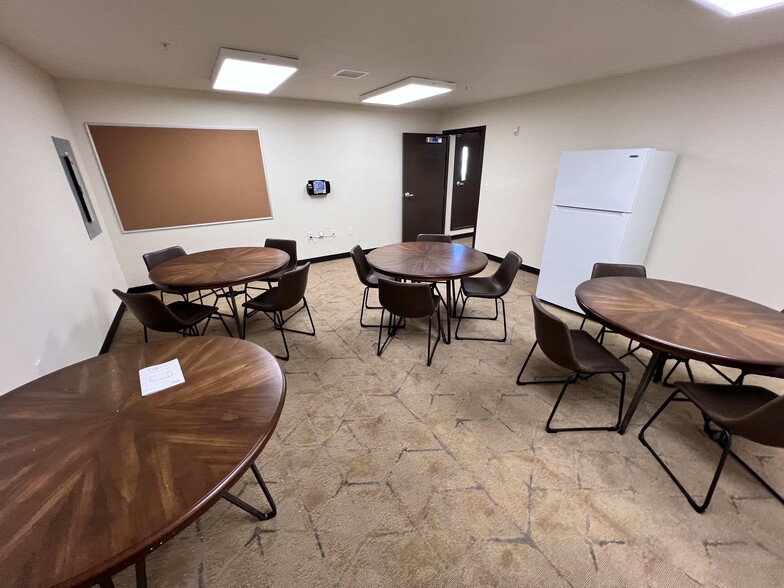 More Photos Of 1347 N Ninau St, Kihei Assisted Living For Sale