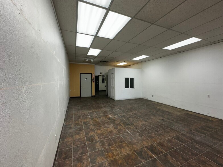 More Photos Of 2851 North Ave, Grand Junction Storefront Retail Office For Lease